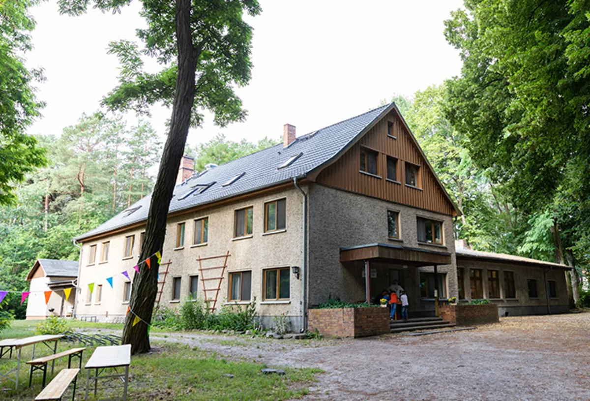 Gästehaus am Dolgensee von außen